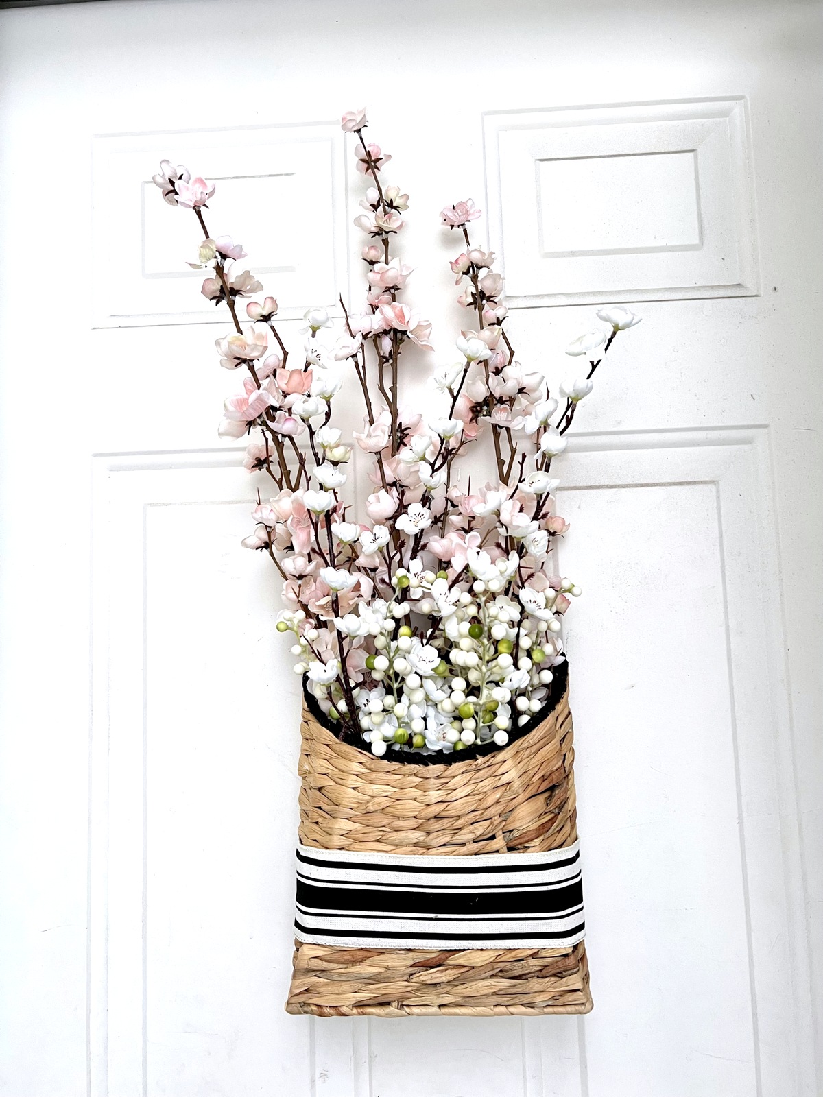 https://www.jaydeemahs.com/day-16-of-national-craft-month-craft-a-hanging-basket-of-flowers-for-your-front-door-decor/08-day-16-spring-door-basket-9/